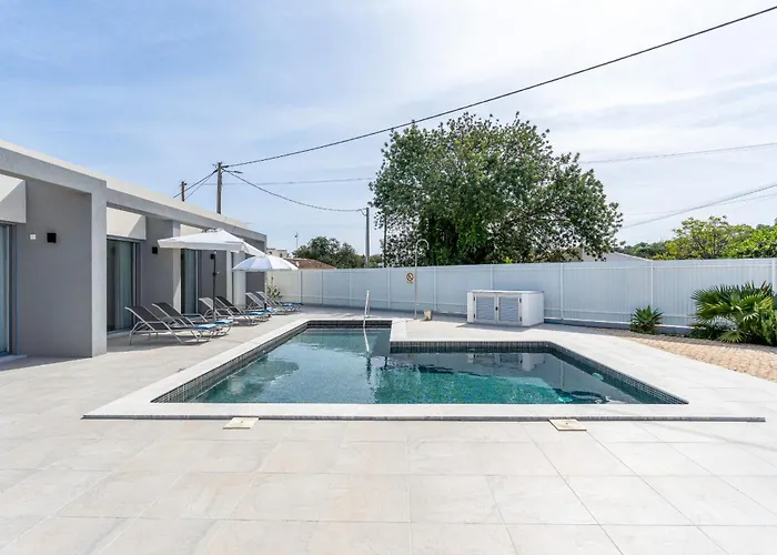 Almargens By Algarve Holidays Villa